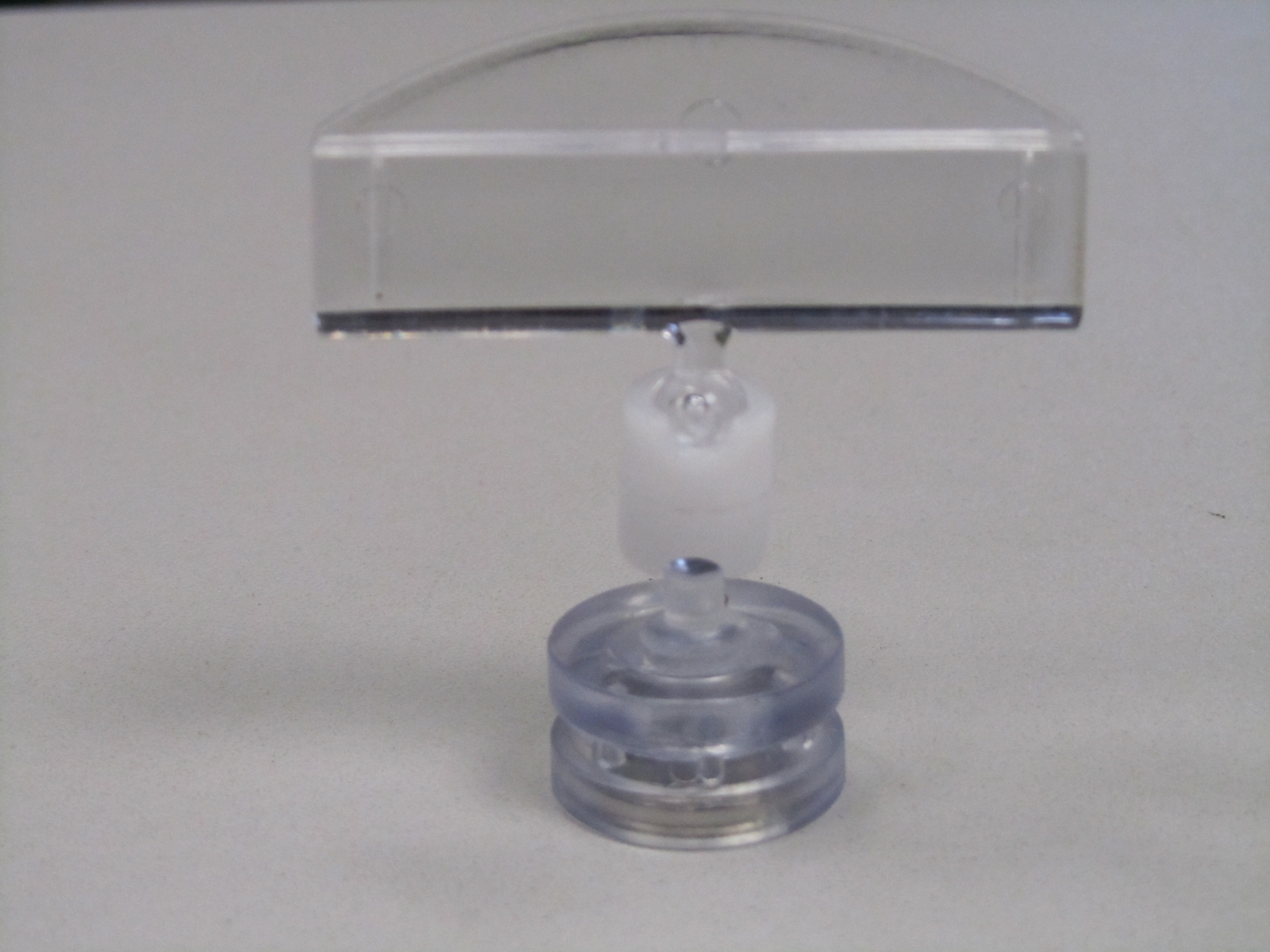 Detail produktu Akrylov magnet prhledn s drkem na cenovky