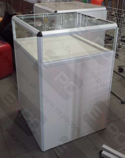 Detail produktu Prodejní pult prosklený D60xH60xV90cm